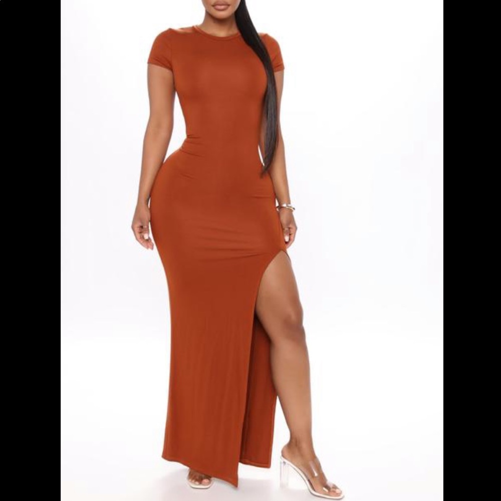 🆕 FN Maxi Dress with Slit